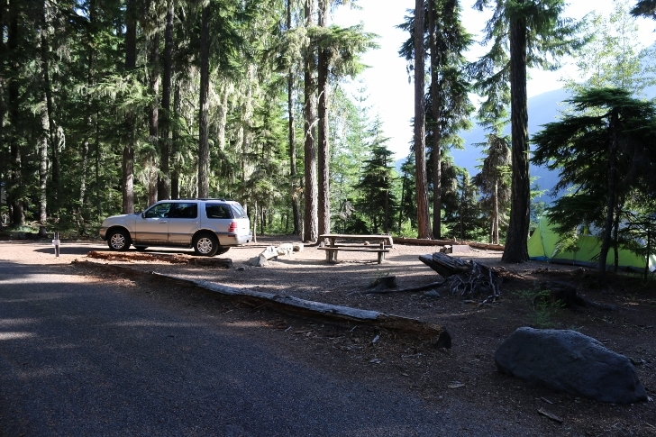 Camping in Washingtons Kachess Campground.